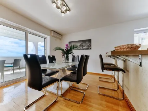 Sale, three bedroom apartment, 139m², Sveti Stefan, Budva - image 2