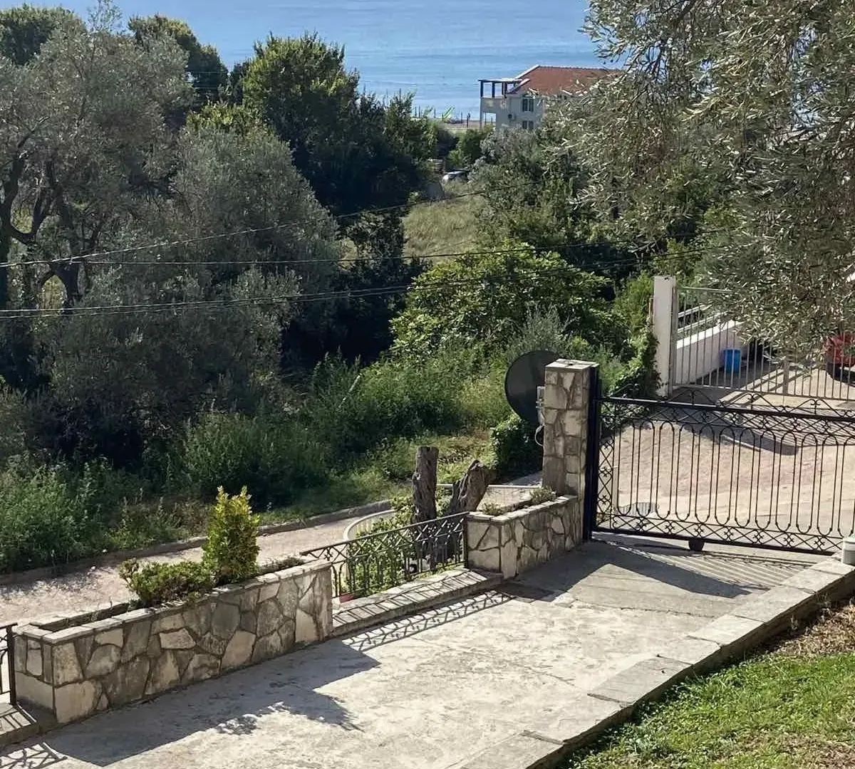 Prodaja, ugostiteljski objekat, 621m², Buljarica, Budva