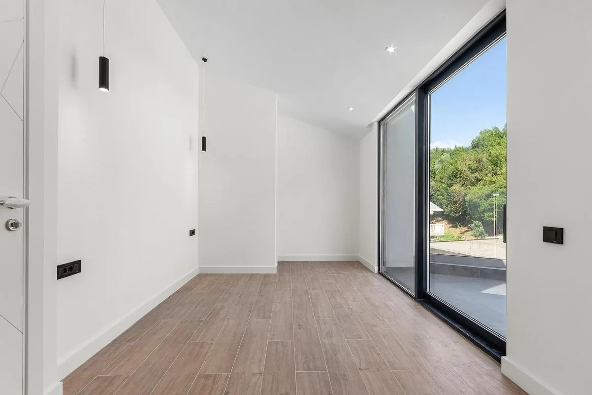 Prodaja, dvosoban stan, 153m², Tivat, Crna Gora