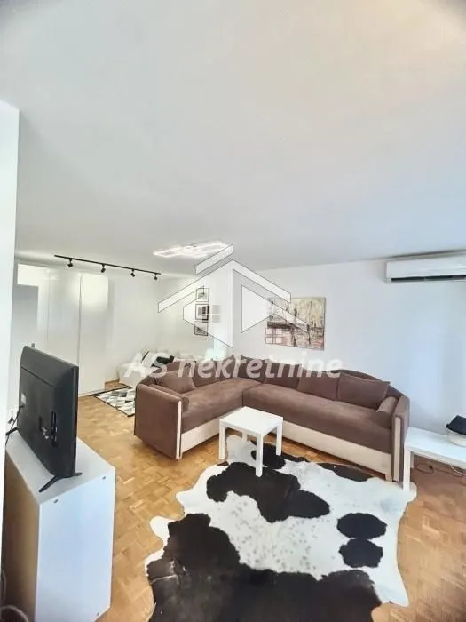 Rent, two bedroom apartment, 62m², Novi Beograd Sve Podlokacije, Beograd