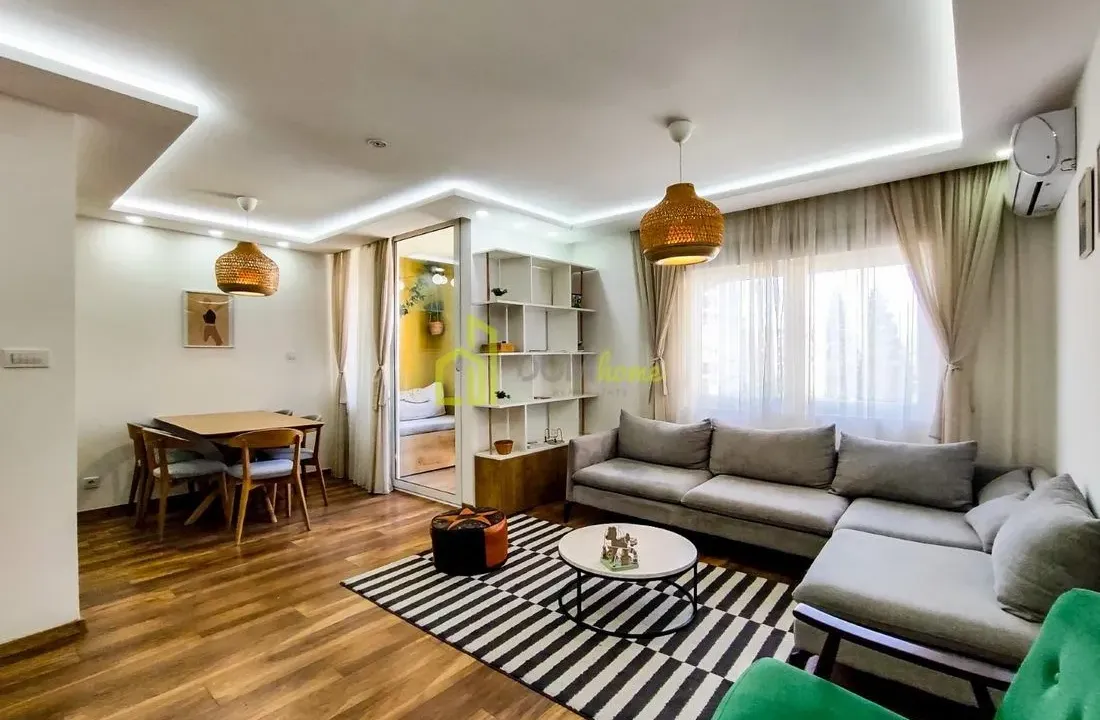 Prodaja, trosoban stan, 89m², Autobuska stanica, Podgorica