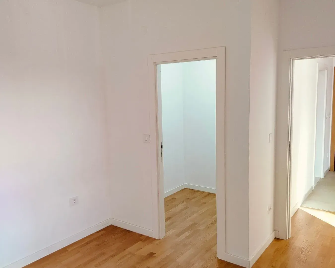 Prodaja, dvosoban stan, 44m², Novo naselje, Novi Sad