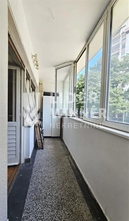 Sale, three bedroom apartment, 89m², Stari Grad, Beograd