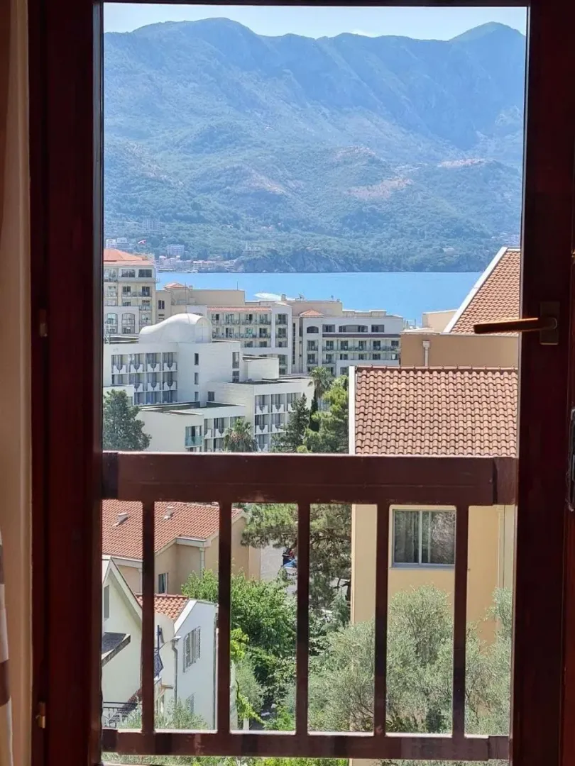 Sale, one bedroom apartment, 35m², Bečići, Budva