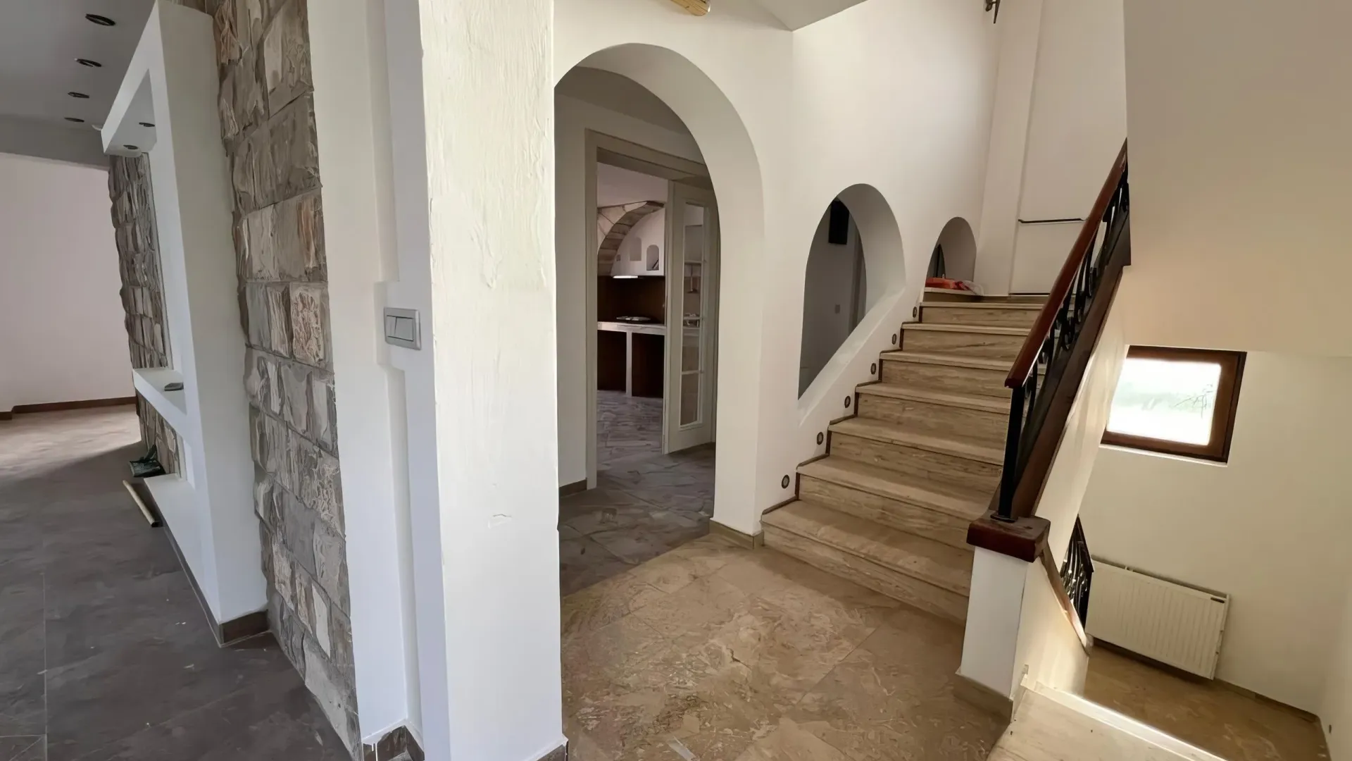 Prodaja, kuća, 360m², Bečići, Budva