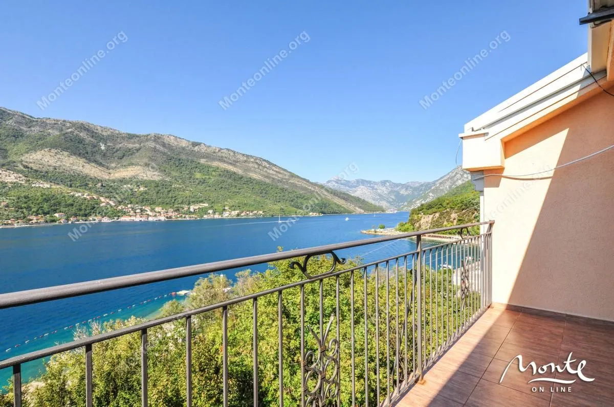 Prodaja, kuća, 148m², Lepetani, Tivat