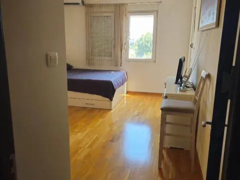 Prodaja, garsonjera, 30m², City Kvart, Podgorica - image 5