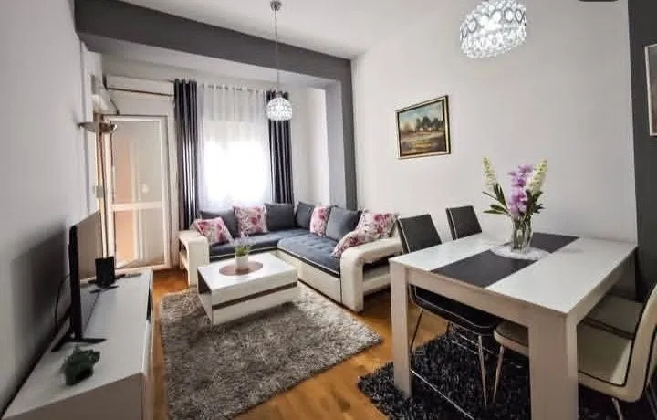 Izdavanje, jednosoban stan, 42m², Ljubović, Podgorica