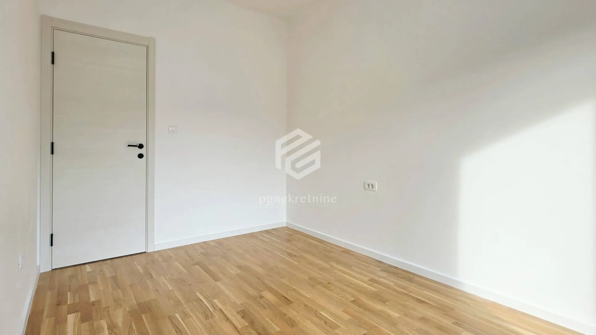 Prodaja, jednosoban stan, 43m², Stari Aerodrom, Podgorica