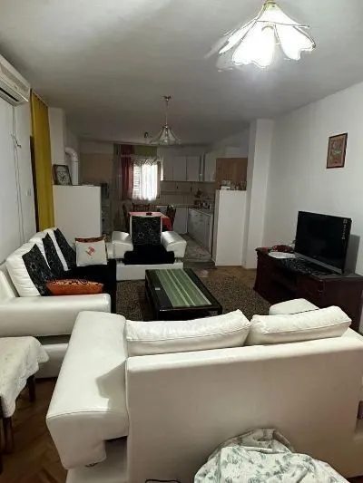 Izdavanje, kuća, 115m², Doljani, Podgorica