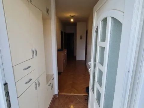 Prodaja, kuća, 250m², Kličevo, Nikšić - image 9