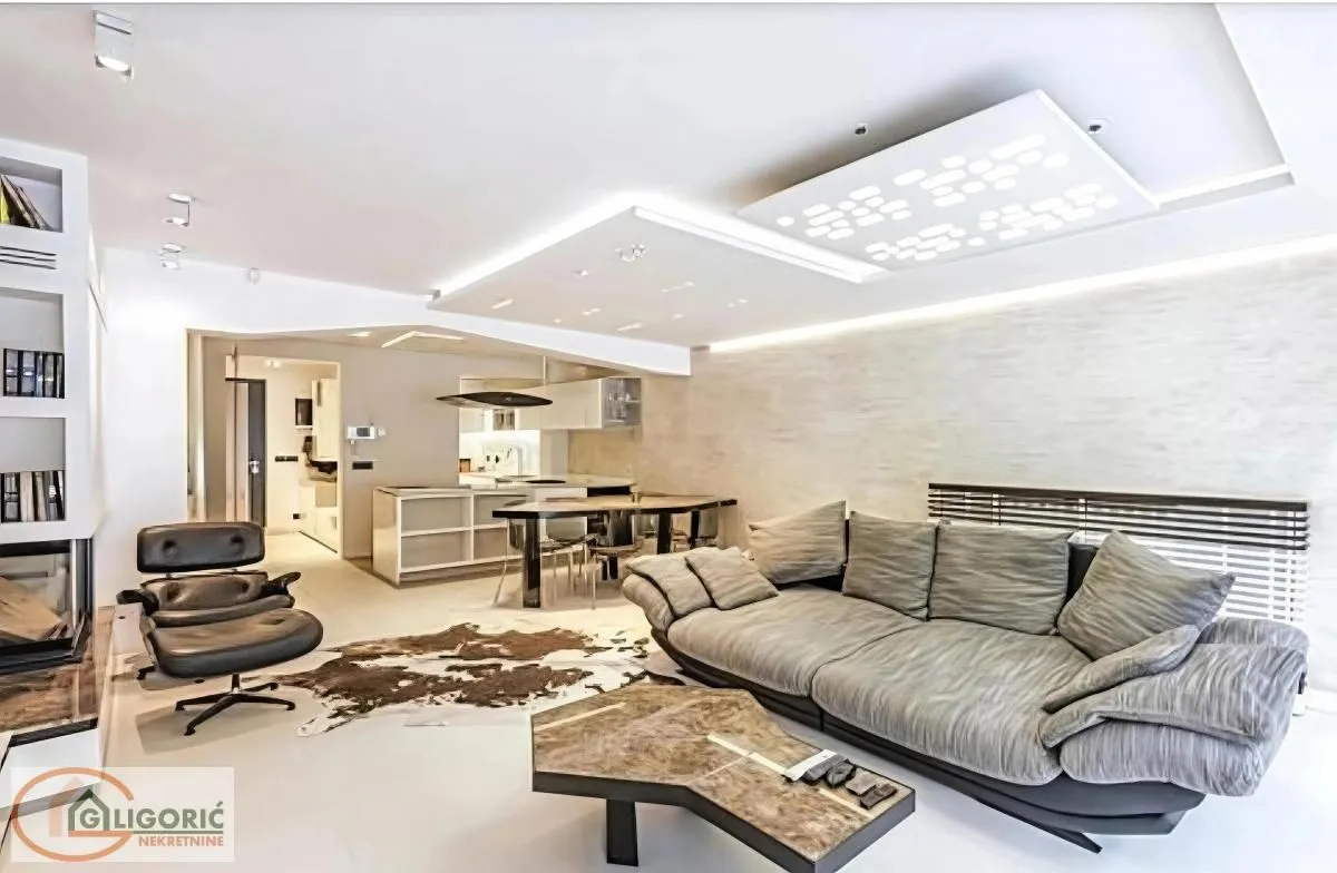 Prodaja, kuća, 305m², Čukarica, Beograd