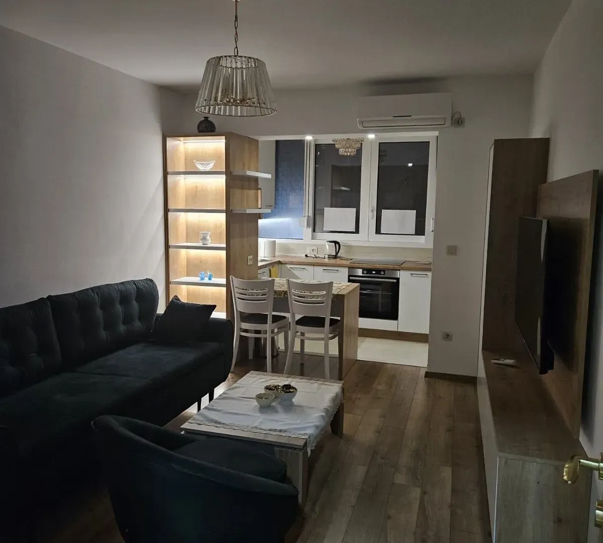 Izdavanje, jednosoban stan, 40m², Preko Morače, Podgorica