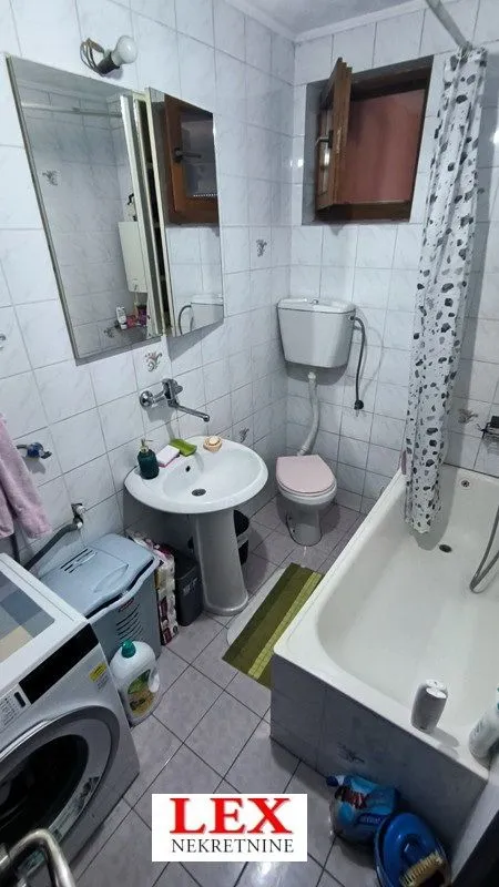 Sale, four bedroom apartment, 93m², Borča 1, Borča Sve Podlokacije