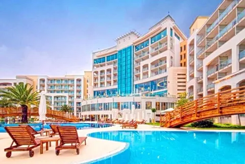 Sale, four bedroom apartment, 229m², Bečići, Budva - image 10