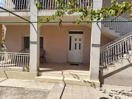 Izdavanje, dvosoban stan, 90m², Stari Aerodrom, Podgorica - image 2