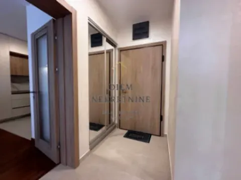 Izdavanje, dvosoban stan, 69m², Master Kvart, Podgorica - image 10