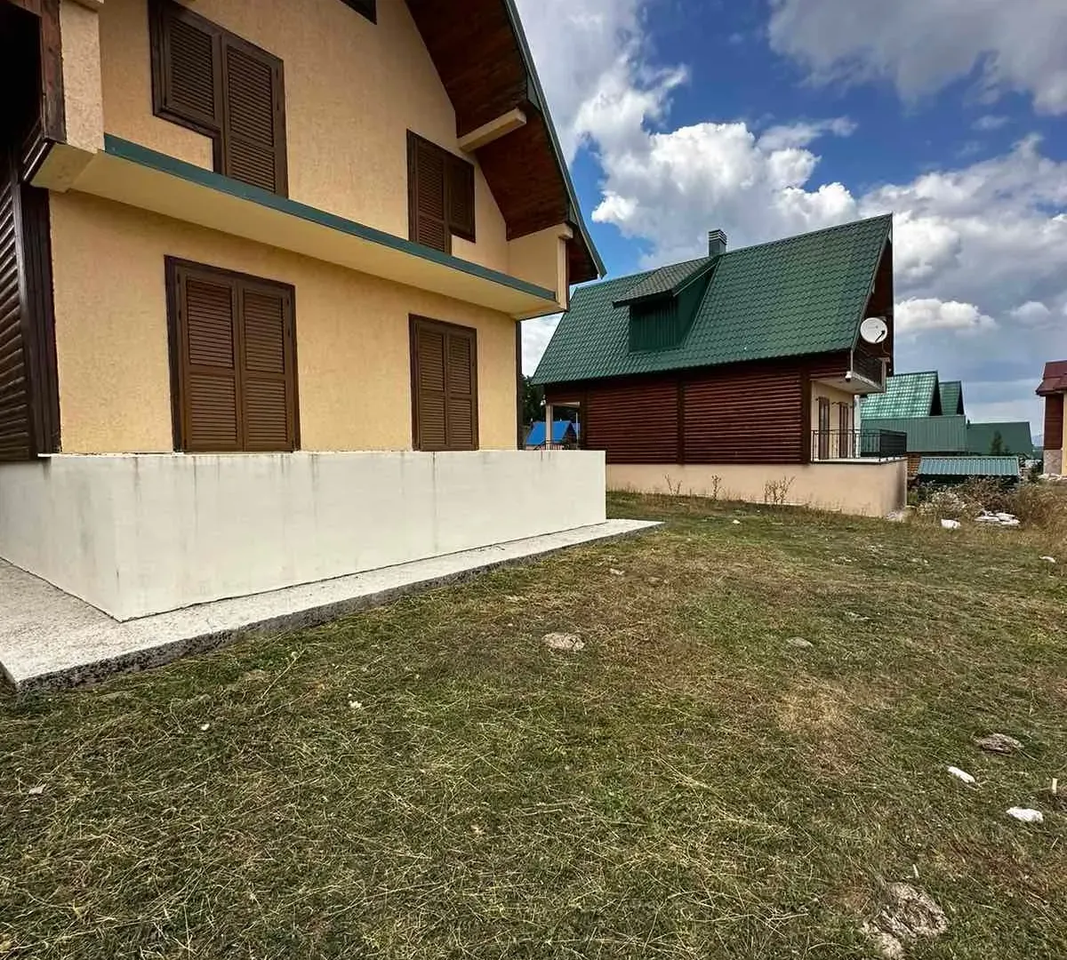 Prodaja, kuća, 200m², Žabljak, Crna Gora