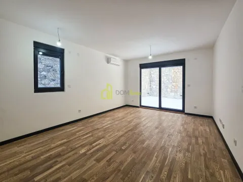 Prodaja, dvosoban stan, 80m², Gorica C, Podgorica - image 2