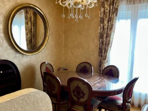 Izdavanje, trosoban stan, 98m², City Kvart, Podgorica - image 8