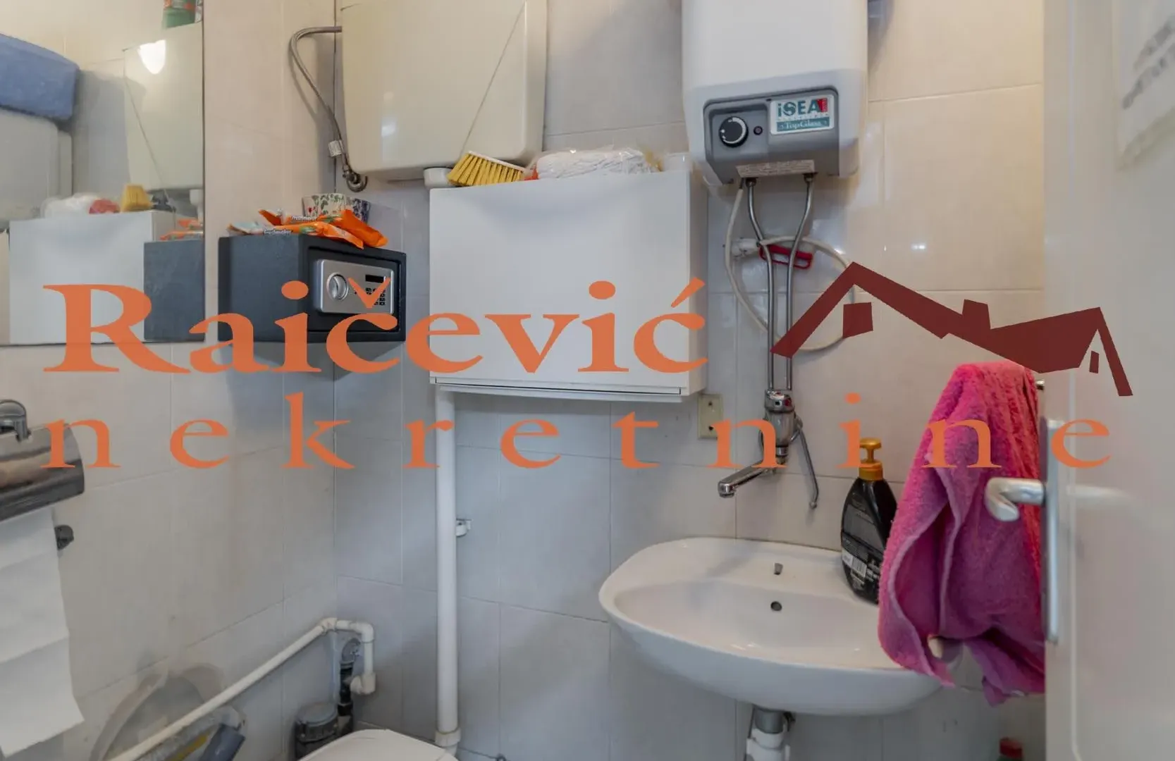 Sale, office space, 19m², Vračar, Šid