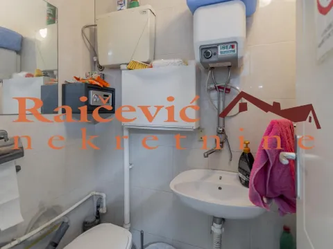 Sale, office space, 19m², Vračar, Šid - image 2