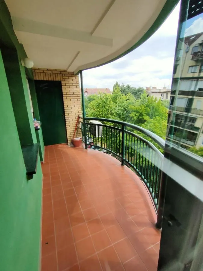 Prodaja, trosoban stan, 103m², Centar, Novi Sad