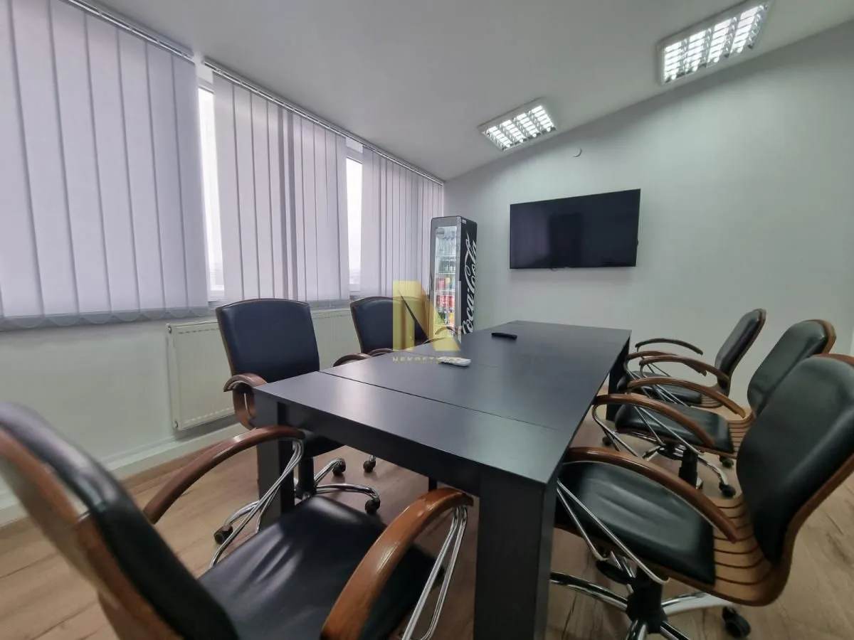 Rent, office space, 736m², Salajka, Novi Sad Sve Podlokacije