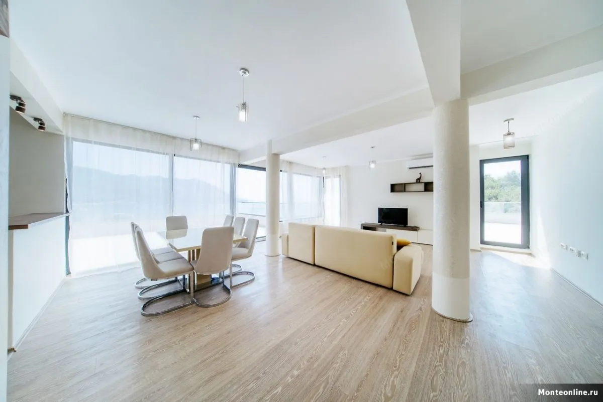 Sale, three bedroom apartment, 233m², Budva, Crna Gora