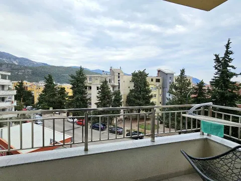Rent, two bedroom apartment, 63m², Centar, Budva - image 3