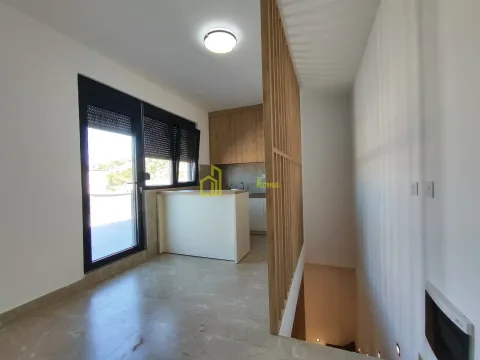 Rent, three bedroom apartment, 135m², Donja Gorica, Podgorica - image 3