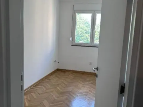 Rent, two bedroom apartment, 53m², Karaburma, Palilula Sve Podlokacije - image 5