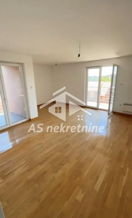Prodaja, trosoban stan, 128m², Jajinci, Voždovac Sve Podlokacije