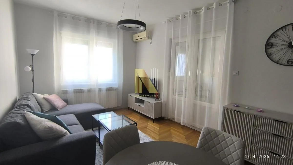 Izdavanje, dvosoban stan, 43m², Grbavica, Novi Sad Sve Podlokacije