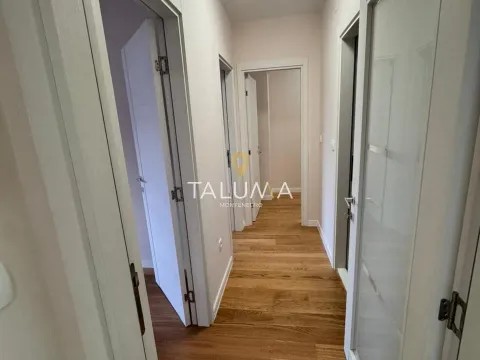 Rent, three bedroom apartment, 95m², City Kvart, Podgorica - image 6