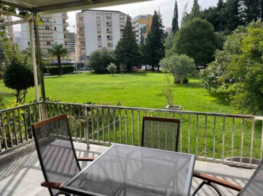 Rent, two bedroom apartment, 130m², Centar, Budva