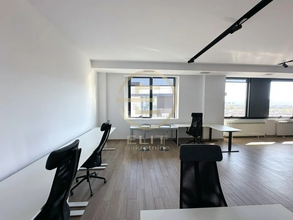 Rent, office space, 312m², Bulevar Oslobodjenja, Novi Sad Sve Podlokacije