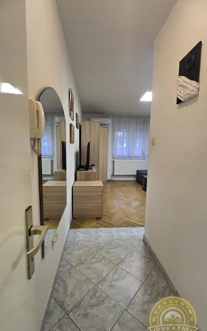 Prodaja, četvorosoban stan, 98m², Grbavica, Novi Sad Sve Podlokacije