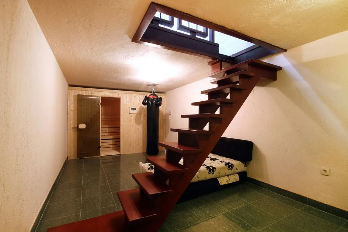 Sale, house, 497m², Prčanj, Kotor