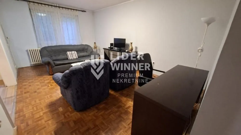 Rent, two bedroom apartment, 53m², Kalenić Pijaca, Vračar Sve Podlokacije