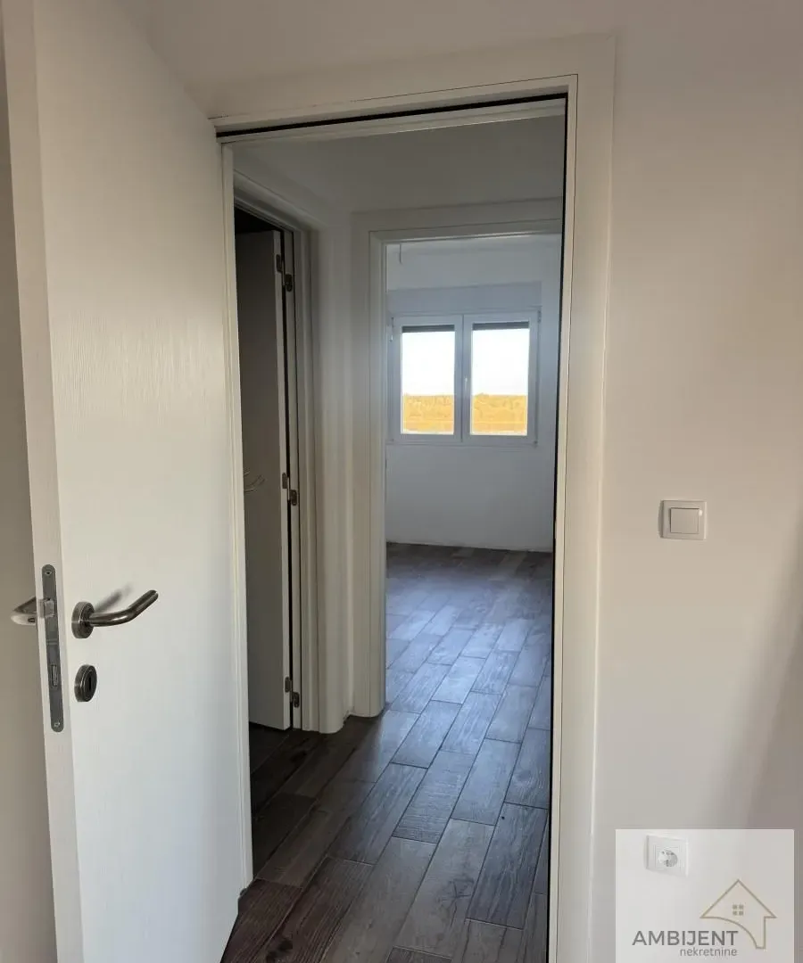 Prodaja, trosoban stan, 71m², Stari Banovci, Stara Pazova