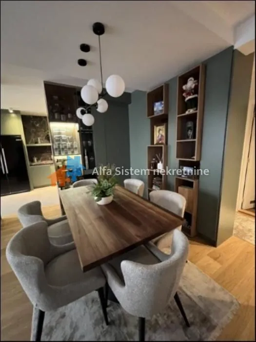 Rent, three bedroom apartment, 85m², Crveni Krst, Beograd