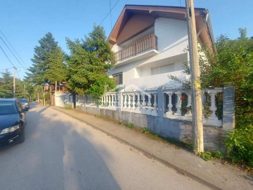 Prodaja, kuća, 199m², Centar, Smederevo