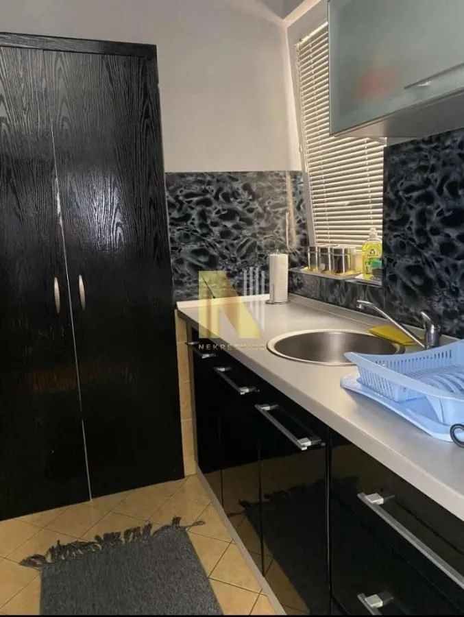 Prodaja, dvosoban stan, 53m², Centar, Subotica