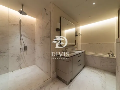 Sale, four bedroom apartment, 164m², Beograd Na Vodi, Beograd - image 9