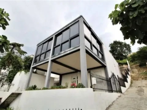 Izdavanje, kuća, 90m², Sutomore, Bar