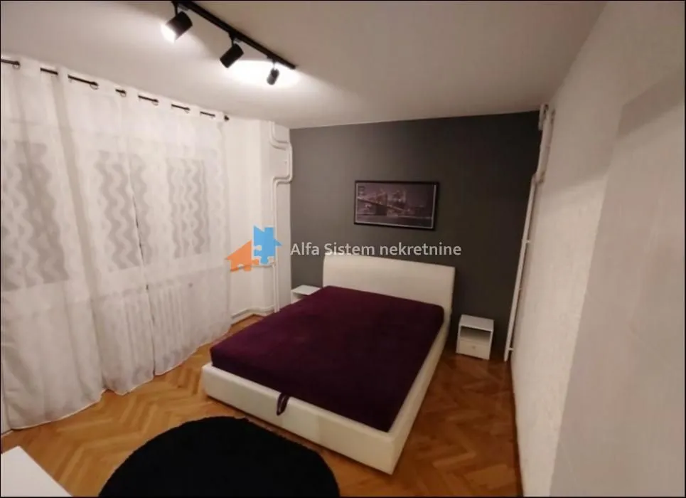 Rent, three bedroom apartment, 85m², Savski Venac, Beograd
