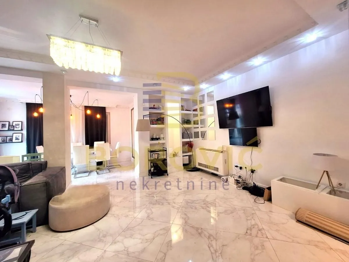 Sale, house, 260m², Savski Venac, Beograd