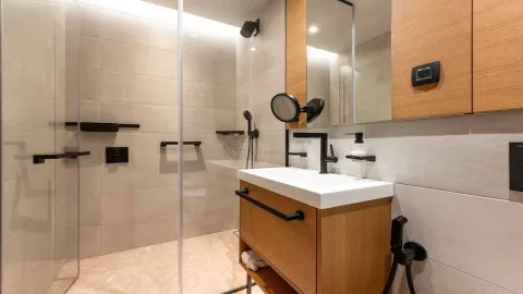 Prodaja, jednosoban stan, 68m², Porto Montenegro, Tivat - image 10