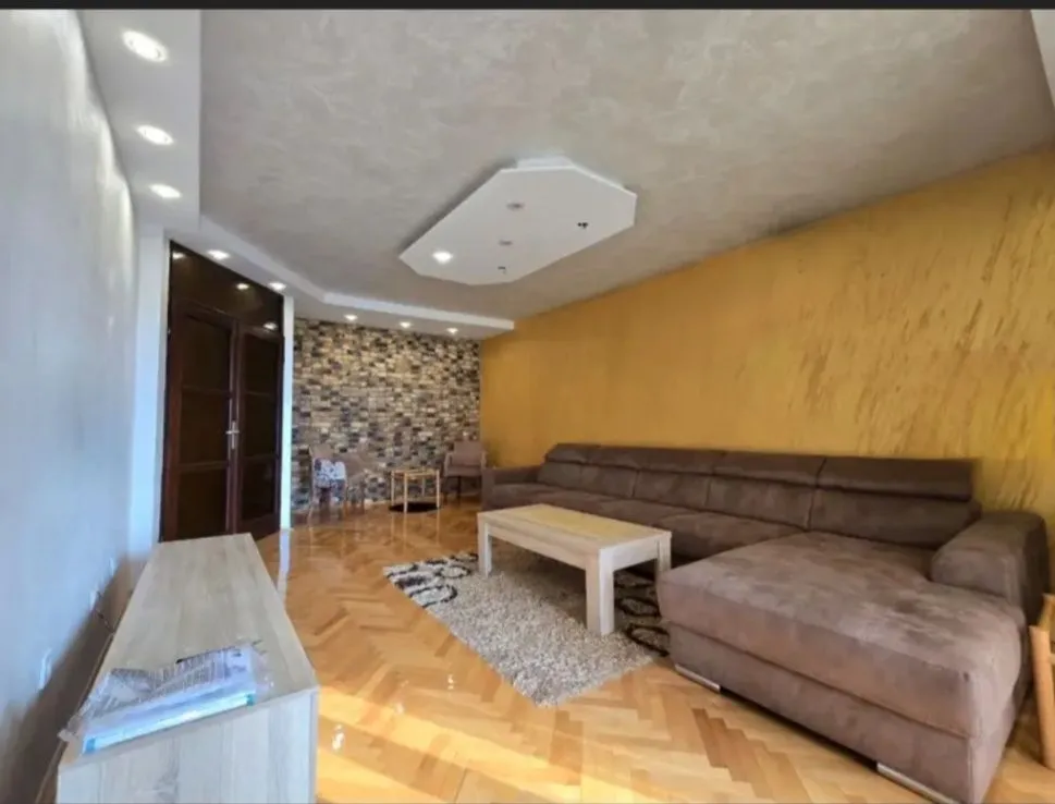 Izdavanje, trosoban stan, 115m², Zabjelo, Podgorica